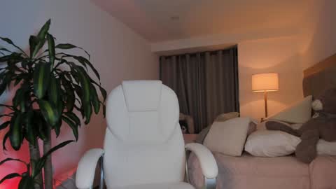 Snapshot of bellamia_ chatting on January 27, 3:47 am Bella Mia online show from January 27, 3:47 am