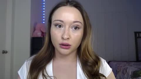 Snapshot of bellamonroee chatting on January 5, 5:41 am Bella Monroe online show from January 5, 5:41 am