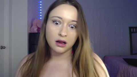 Snapshot of bellamonroee chatting on January 14, 5:08 am Bella Monroe online show from January 14, 5:08 am