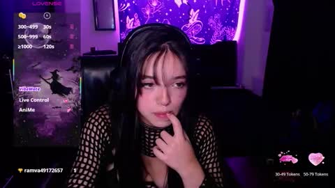 Bella Monteluna online show from December 14, 10:14 pm