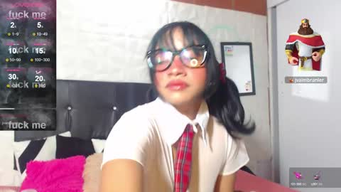 Snapshot of bellamy_sweet chatting on January 8, 6:41 pm bellamy online show from January 8, 6:41 pm