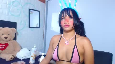 Snapshot of bellamy_sweet chatting on January 23, 5:13 am bellamy online show from January 23, 5:13 am