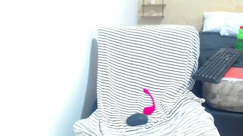 Snapshot of bellamy_sweet chatting on March 6, 7:36 am bellamy online show from March 6, 7:36 am