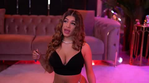 Bella online show from February 23, 6:49 pm