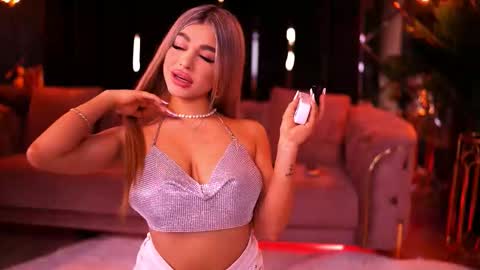 Bella online show from March 14, 7:08 pm