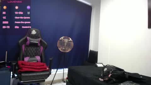 Snapshot of bellaodisea chatting on January 18, 1:08 pm online show from January 18, 1:08 pm