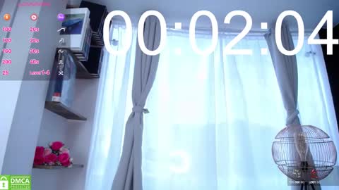 Snapshot of bellaodisea chatting on February 15, 4:23 pm online show from February 15, 4:23 pm