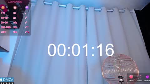 Snapshot of bellaodisea chatting on March 4, 1:23 am online show from March 4, 1:23 am
