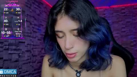 Snapshot of bellaodisea chatting on September 25, 8:45 pm online show from September 25, 8:45 pm