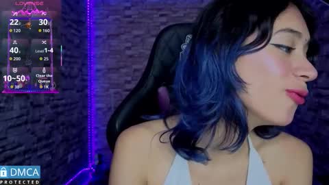 Snapshot of bellaodisea chatting on September 26, 10:14 pm online show from September 26, 10:14 pm