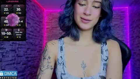 Snapshot of bellaodisea chatting on October 2, 6:48 pm online show from October 2, 6:48 pm