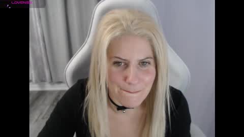 Starr40 online show from October 30, 1:18 am