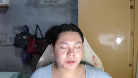 QUEEN BELLA online show from November 24, 8:14 am