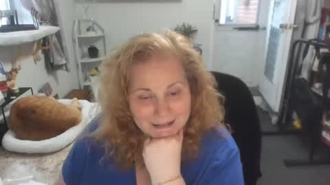 Snapshot of bellavoca chatting on October 12, 12:15 pm Bellavoca online show from October 12, 12:15 pm