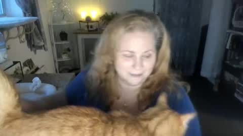 Snapshot of bellavoca chatting on November 27, 11:45 am Bellavoca online show from November 27, 11:45 am