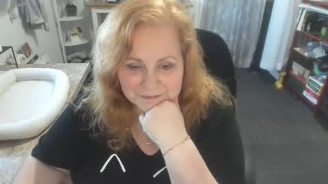 Snapshot of bellavoca chatting on November 28, 12:41 pm Bellavoca online show from November 28, 12:41 pm