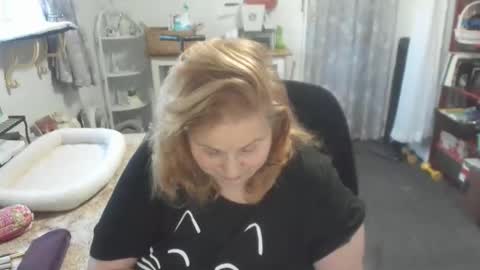 Snapshot of bellavoca chatting on March 24, 11:26 am Bellavoca online show from March 24, 11:26 am