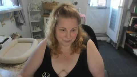 Snapshot of bellavoca chatting on June 16, 4:53 pm Bellavoca online show from June 16, 4:53 pm