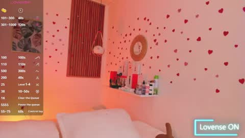 laukyubey             online show from April 30, 2:12 pm