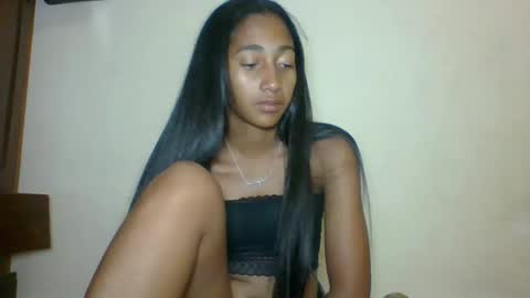 belle_annah online show from April 27, 5:11 pm