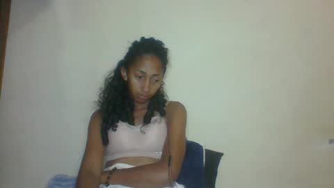 Snapshot of belle_annah chatting on May 11, 2:45 pm belle_annah online show from May 11, 2:45 pm