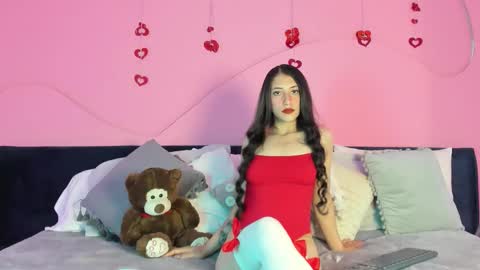 Bella online show from February 14, 7:32 pm