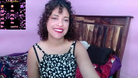 Snapshot of belle_katty000 chatting on April 23, 10:01 pm SOFIA online show from April 23, 10:01 pm