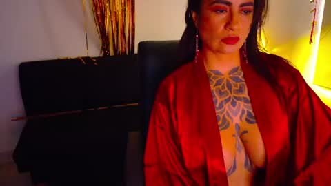 Snapshot of belle_seduction chatting on July 21, 7:27 pm Loren Morrison online show from July 21, 7:27 pm