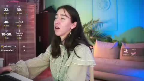 Bella online show from September 18, 4:09 pm