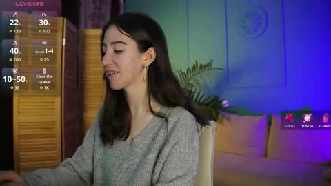 Bella online show from October 23, 6:06 pm