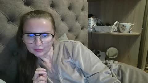 Snapshot of belleamiee chatting on October 13, 4:07 pm Amelia online show from October 13, 4:07 pm