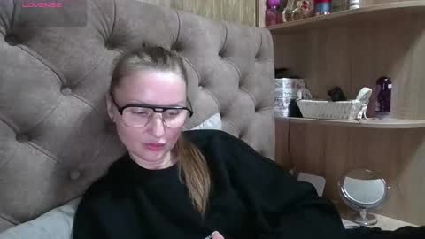 Amelia online show from March 3, 6:58 pm