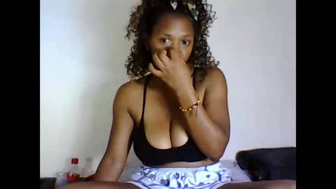 bellewivy online show from October 11, 8:13 am