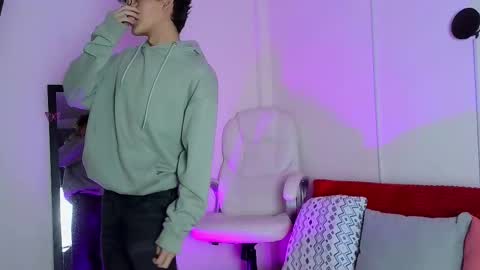 Neon online show from October 2, 11:17 am