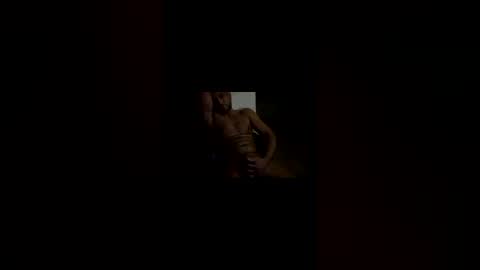 Snapshot of bello477192 chatting on February 7, 7:01 am bello477192 online show from February 7, 7:01 am