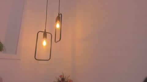 Bellota Flak online show from December 10, 8:19 am