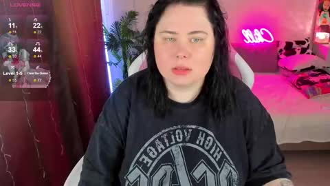 Snapshot of bellybooxo chatting on November 7, 1:00 pm LinaBoo online show from November 7, 1:00 pm