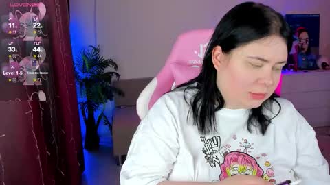 Snapshot of bellybooxo chatting on November 13, 3:33 pm LinaBoo online show from November 13, 3:33 pm