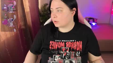 Snapshot of bellybooxo chatting on November 19, 6:24 am LinaBoo online show from November 19, 6:24 am