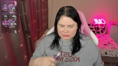 LinaBoo online show from February 7, 5:44 am