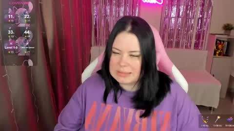 LinaBoo online show from April 22, 9:44 am