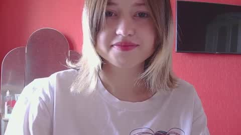 Snapshot of belovedmary chatting on May 8, 8:41 am belovedmary online show from May 8, 8:41 am