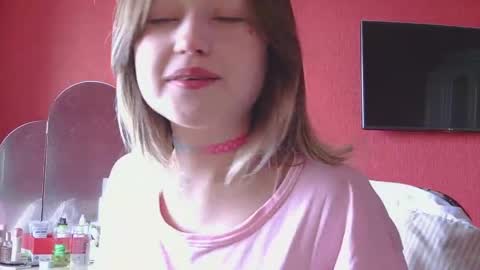 Snapshot of belovedmary chatting on June 3, 8:39 am belovedmary online show from June 3, 8:39 am