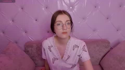 Snapshot of bemine_bemine chatting on March 9, 2:48 am bemine_bemine online show from March 9, 2:48 am