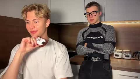 ben_harmon online show from April 20, 11:46 am