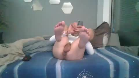 Snapshot of benbare13 chatting on February 5, 10:01 pm benbare13 online show from February 5, 10:01 pm