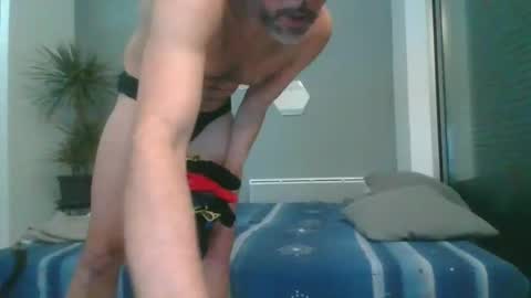 Snapshot of benbare13 chatting on February 7, 7:06 pm benbare13 online show from February 7, 7:06 pm