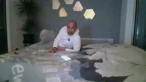 Snapshot of benbare13 chatting on March 10, 10:34 pm benbare13 online show from March 10, 10:34 pm