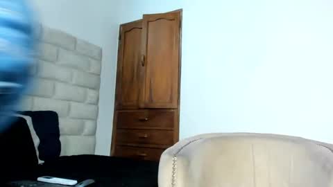 Snapshot of benbrownn chatting on October 4, 9:13 pm online show from October 4, 9:13 pm