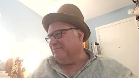 Bendavewill online show from June 17, 5:21 am